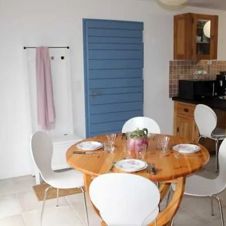 Jolie A 120m - 4 Pers - - Fr-1-476-233 *